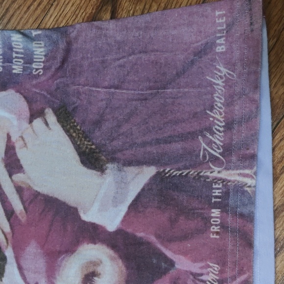 🌹Sleeping Beauty Tee - Picture 4 of 12